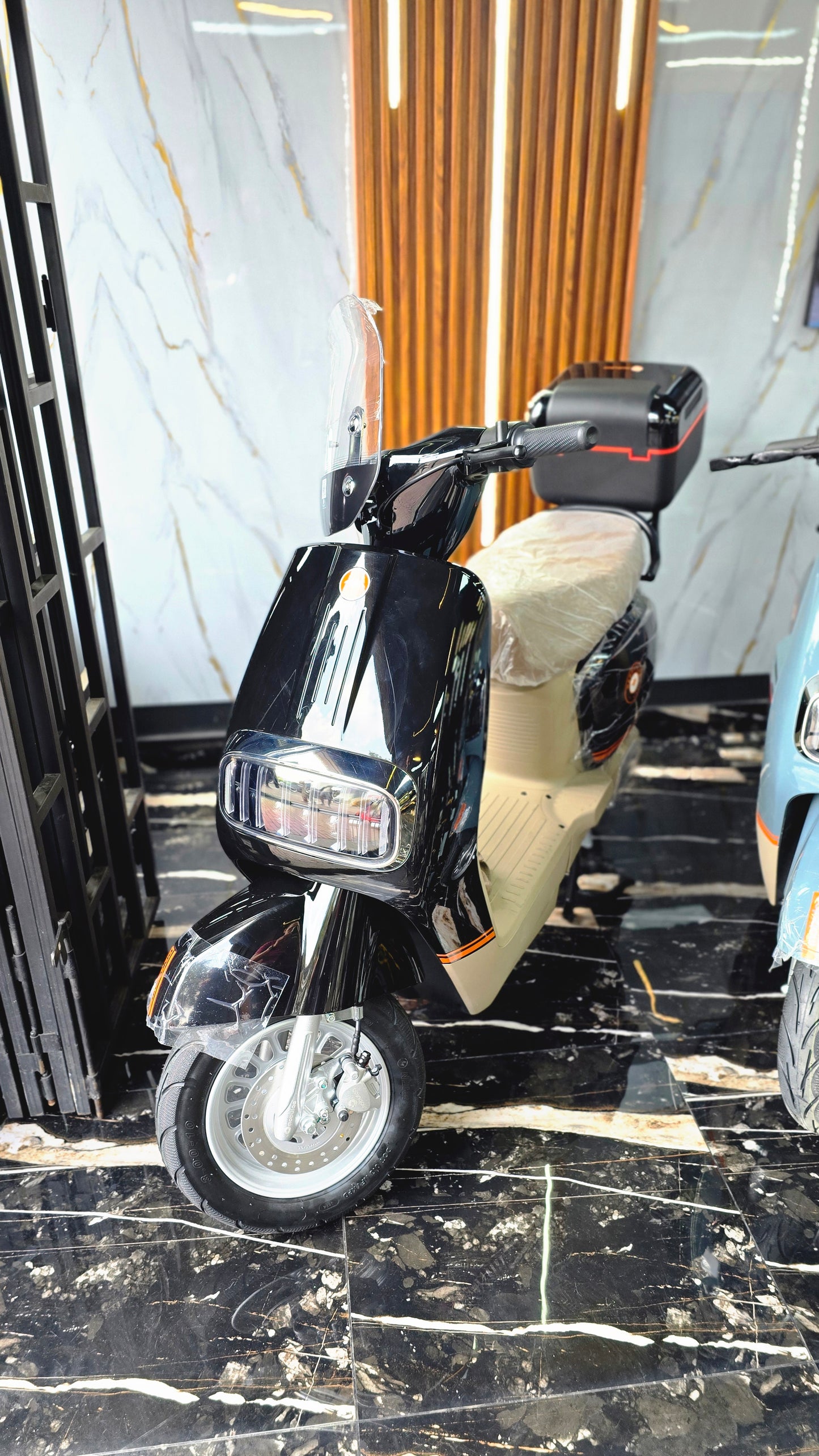 Mobulaa Eb-8 Caballero